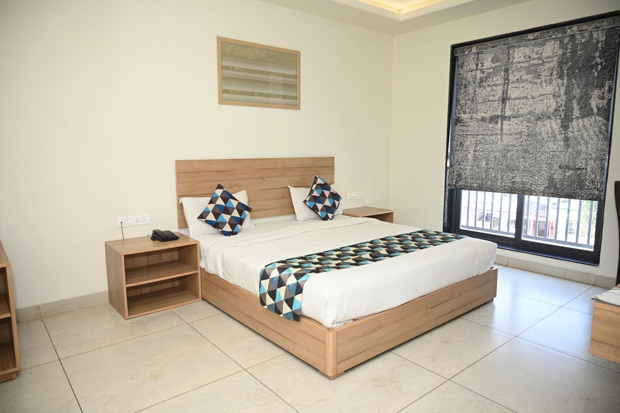 Sheer Bliss Hotel Удайпур Екстериор снимка